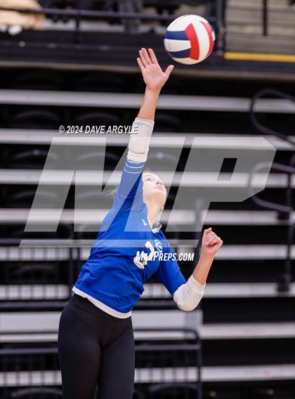 Thumbnail 2 in Orem vs. Dixie (UHSAA 4A Second Round) photogallery.