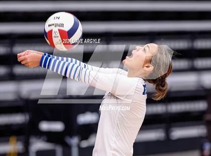 Thumbnail 3 in Orem vs. Dixie (UHSAA 4A Second Round) photogallery.