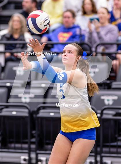 Thumbnail 3 in Orem vs. Dixie (UHSAA 4A Second Round) photogallery.