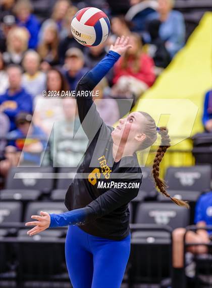 Thumbnail 2 in Orem vs. Dixie (UHSAA 4A Second Round) photogallery.