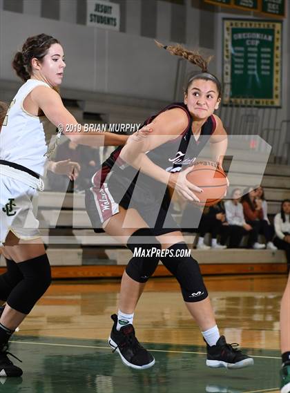 Thumbnail 2 in Tualatin @ Jesuit photogallery.