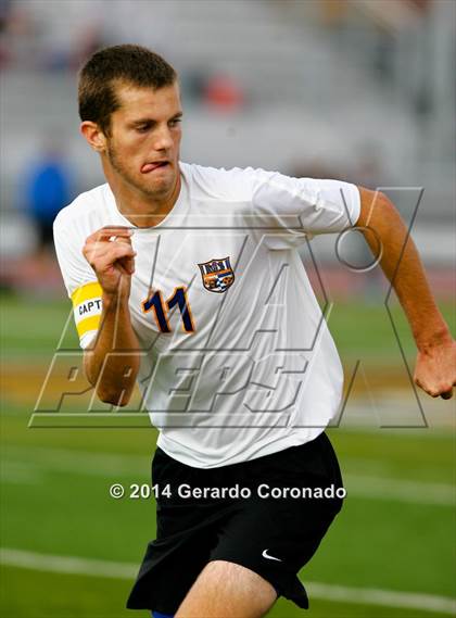 Thumbnail 3 in Ripon Christian vs Sacramento Country Day (CIF SJS D7 Final) photogallery.