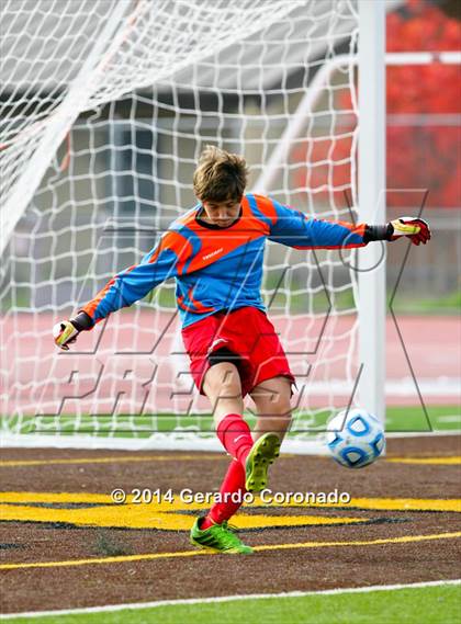 Thumbnail 2 in Ripon Christian vs Sacramento Country Day (CIF SJS D7 Final) photogallery.
