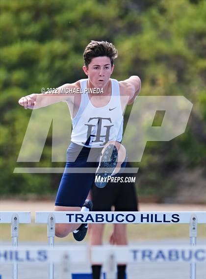 Thumbnail 3 in South Coast League Prelims photogallery.