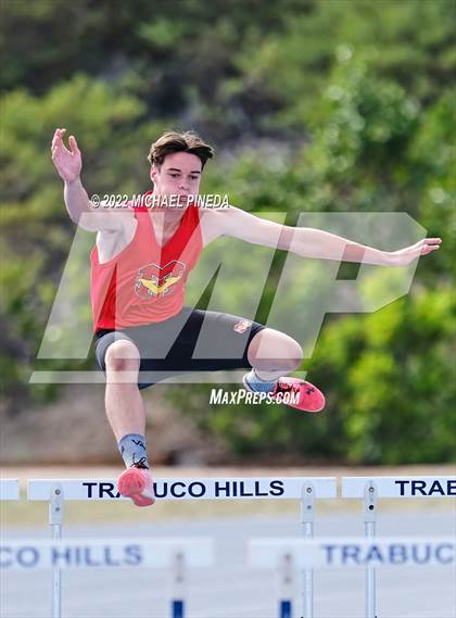 Thumbnail 1 in South Coast League Prelims photogallery.