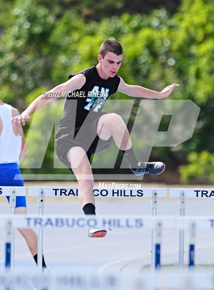 Thumbnail 1 in South Coast League Prelims photogallery.