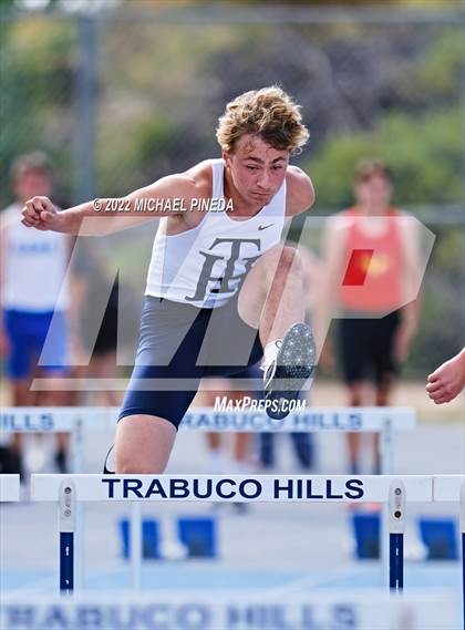 Thumbnail 2 in South Coast League Prelims photogallery.