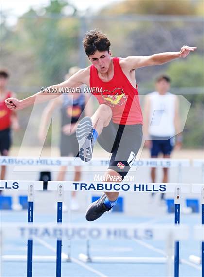 Thumbnail 1 in South Coast League Prelims photogallery.