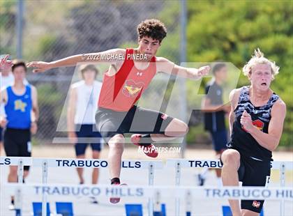 Thumbnail 3 in South Coast League Prelims photogallery.