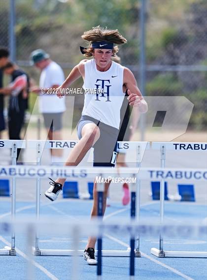 Thumbnail 3 in South Coast League Prelims photogallery.