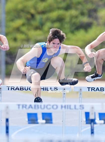 Thumbnail 1 in South Coast League Prelims photogallery.