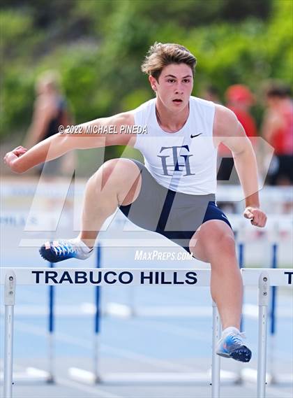 Thumbnail 1 in South Coast League Prelims photogallery.