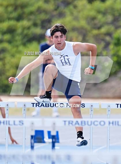 Thumbnail 3 in South Coast League Prelims photogallery.