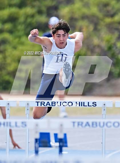 Thumbnail 1 in South Coast League Prelims photogallery.