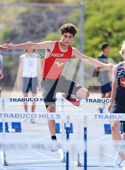 Thumbnail 1 in South Coast League Prelims photogallery.