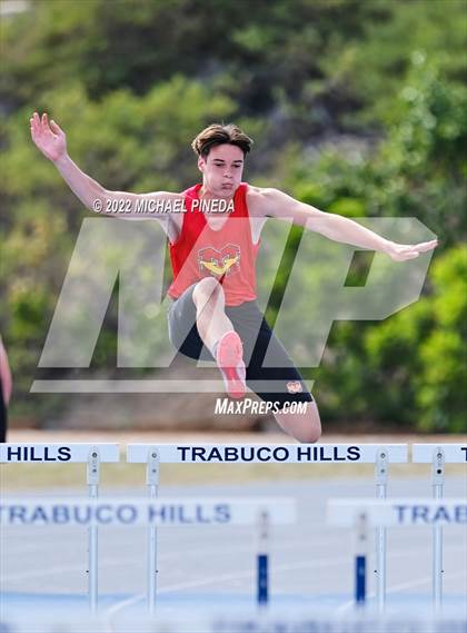 Thumbnail 3 in South Coast League Prelims photogallery.