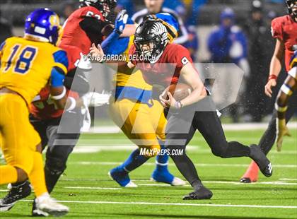 Thumbnail 3 in La Vega vs. Argyle (UIL 4A Quarterfinal) photogallery.