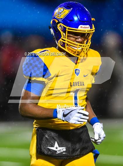 Thumbnail 2 in La Vega vs. Argyle (UIL 4A Quarterfinal) photogallery.