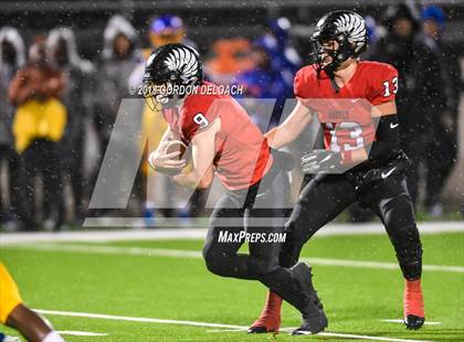 Thumbnail 2 in La Vega vs. Argyle (UIL 4A Quarterfinal) photogallery.