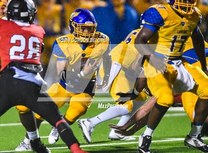 Thumbnail 3 in La Vega vs. Argyle (UIL 4A Quarterfinal) photogallery.