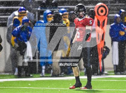 Thumbnail 2 in La Vega vs. Argyle (UIL 4A Quarterfinal) photogallery.