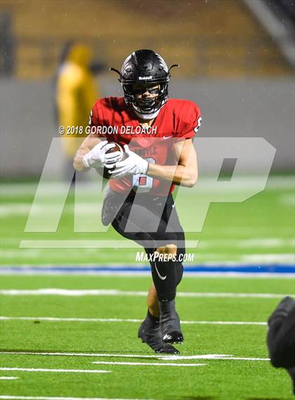 Thumbnail 3 in La Vega vs. Argyle (UIL 4A Quarterfinal) photogallery.