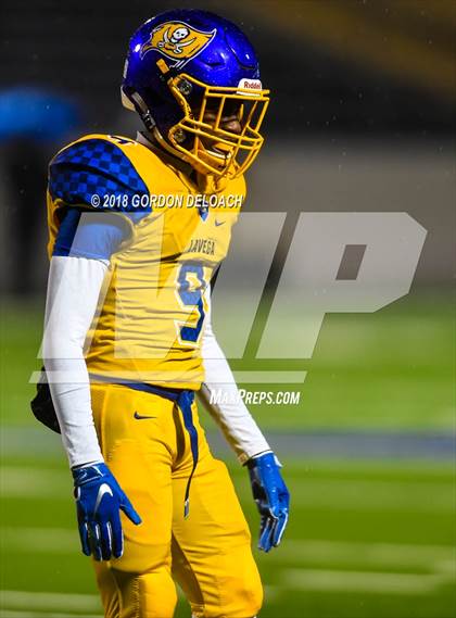 Thumbnail 3 in La Vega vs. Argyle (UIL 4A Quarterfinal) photogallery.