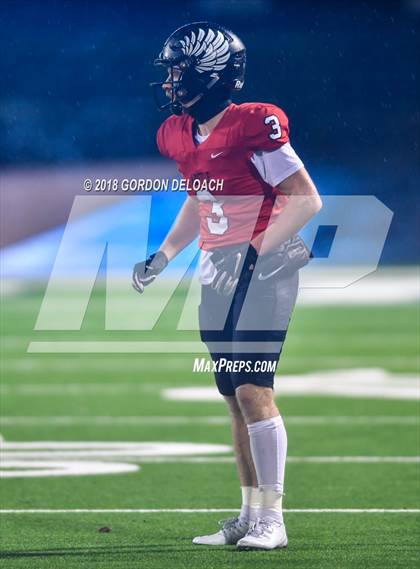 Thumbnail 1 in La Vega vs. Argyle (UIL 4A Quarterfinal) photogallery.