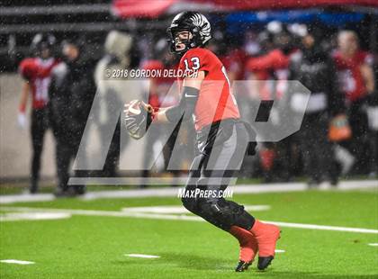 Thumbnail 1 in La Vega vs. Argyle (UIL 4A Quarterfinal) photogallery.