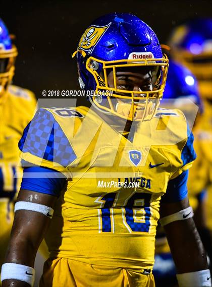 Thumbnail 2 in La Vega vs. Argyle (UIL 4A Quarterfinal) photogallery.