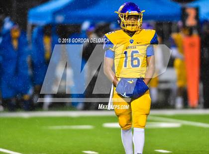 Thumbnail 2 in La Vega vs. Argyle (UIL 4A Quarterfinal) photogallery.