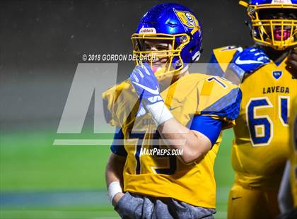 Thumbnail 2 in La Vega vs. Argyle (UIL 4A Quarterfinal) photogallery.