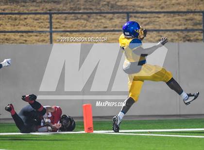 Thumbnail 2 in La Vega vs. Argyle (UIL 4A Quarterfinal) photogallery.