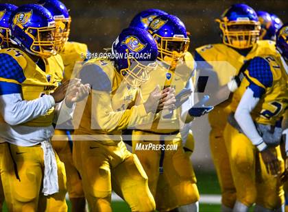 Thumbnail 1 in La Vega vs. Argyle (UIL 4A Quarterfinal) photogallery.