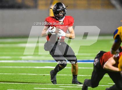 Thumbnail 2 in La Vega vs. Argyle (UIL 4A Quarterfinal) photogallery.
