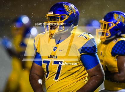Thumbnail 3 in La Vega vs. Argyle (UIL 4A Quarterfinal) photogallery.