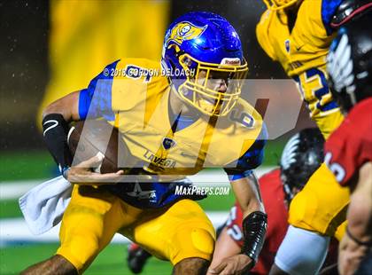 Thumbnail 3 in La Vega vs. Argyle (UIL 4A Quarterfinal) photogallery.