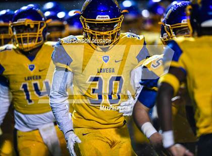 Thumbnail 3 in La Vega vs. Argyle (UIL 4A Quarterfinal) photogallery.