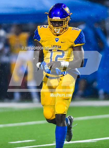 Thumbnail 2 in La Vega vs. Argyle (UIL 4A Quarterfinal) photogallery.