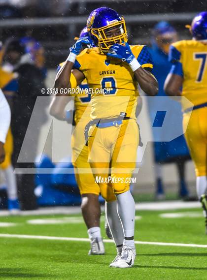Thumbnail 2 in La Vega vs. Argyle (UIL 4A Quarterfinal) photogallery.