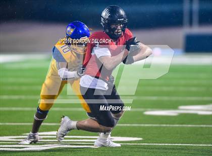 Thumbnail 3 in La Vega vs. Argyle (UIL 4A Quarterfinal) photogallery.