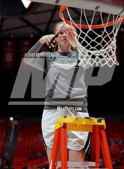 Thumbnail 1 in Springville vs. Highland (UHSAA 5A Final) photogallery.