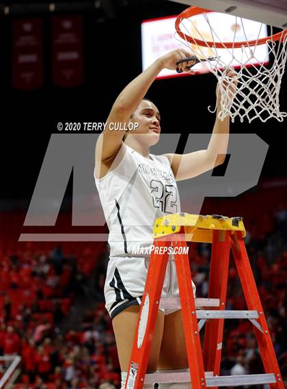 Thumbnail 1 in Springville vs. Highland (UHSAA 5A Final) photogallery.