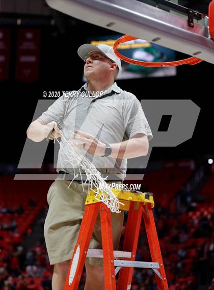 Thumbnail 1 in Springville vs. Highland (UHSAA 5A Final) photogallery.
