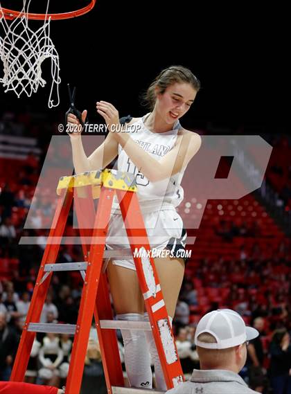 Thumbnail 3 in Springville vs. Highland (UHSAA 5A Final) photogallery.