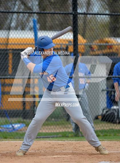 Thumbnail 2 in Collegiate @ Poly Prep Country Day photogallery.