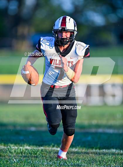 Thumbnail 1 in New London @ Millersport photogallery.