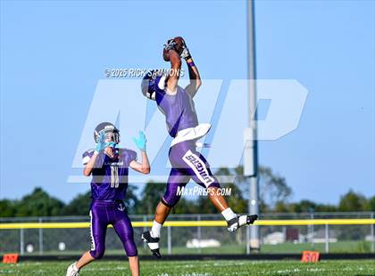 Thumbnail 2 in New London @ Millersport photogallery.