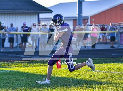 Thumbnail 2 in New London @ Millersport photogallery.