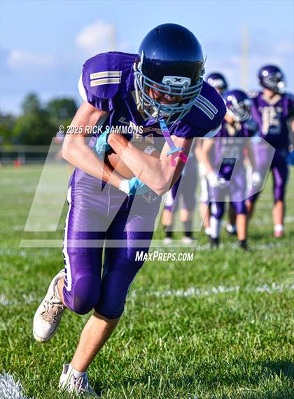 Thumbnail 2 in New London @ Millersport photogallery.